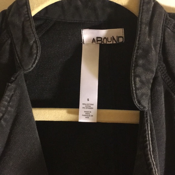 Abound Jacket - Picture 2 of 2